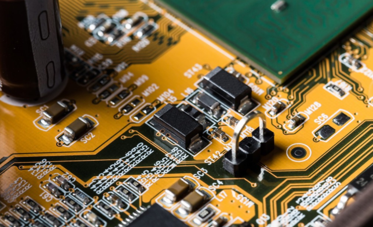 Analysis of Signal Integrity in PCB Design